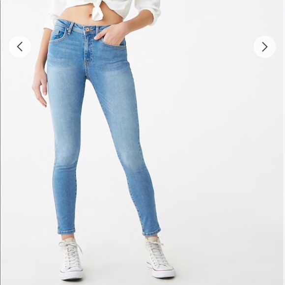 Forever 21 Denim - Forever 21 Mid-rise Push-up Jeans